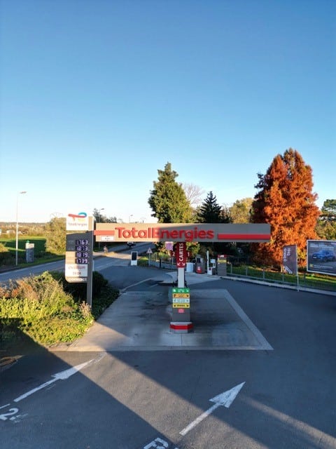 Station Total à Quincieux