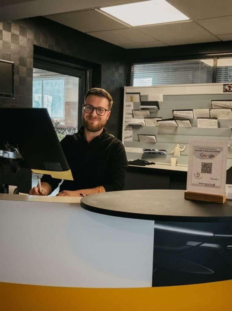 Cotech Quincieux Service Auto Expert mécanique, carrosserie, vente V.O. & Neuf près de Lyon. Entretien, réparation, diagnostic E-Tech.
